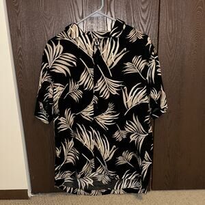 H&M Black and Cream Leaf Pattern Men's Shirt - size M